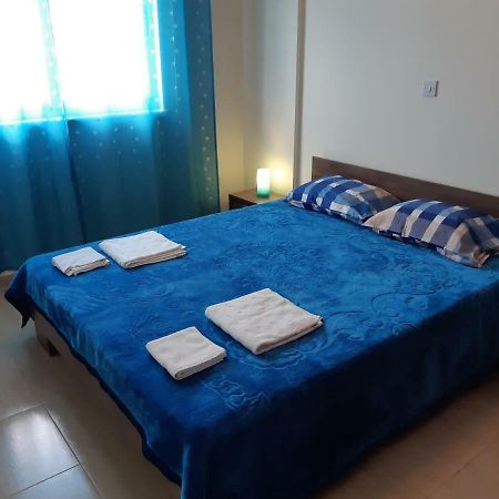 Vasilas Holiday Apartment #1 Larnaca Bagian luar foto